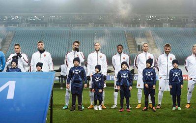 بعد از دو نیمه بازی مقابل زسکا، بازیکنان رم نیمه سوم را در کلوپ شبانه گذراندند