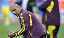 روبرتو کارلوس: کاسیاس باید مسئولیت ناکامی اسپانیا را به عهده بگیرد