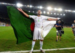 اِسِید بِلکالِم|جشن بازیکنان تیم ملی الجزایر بعد از صعود به مرحله بعد.