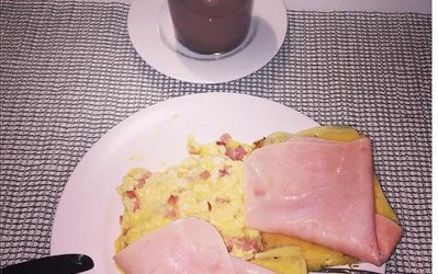 اینستاگرام روز | صبحانه مفصل راموس در راه سوئیس