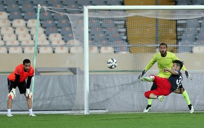 همامی از پرواز پرسپولیس جا ماند / دروازه‌بان سرخ‌ها ممنوع الخروج است