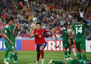 شادی بازیکن کره بعد از گلزنی