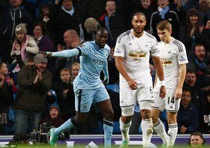 یحیی توره|منچستر سیتی 2 - 1 سوانسی / لیگ جزیره