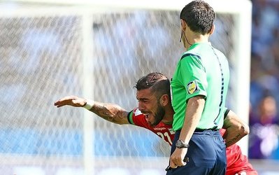 گزارش جنجالی روزنامه دیلی‌تلگراف از تبانی در فوتبال/ آیا داور جام جهانی را می‌توان خرید؟