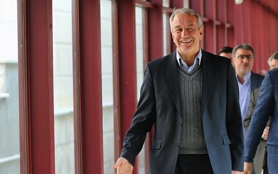 یادداشت روز | ابقای سه‌باره کفاشیان در فوتبال / لطفا او را به آزمایشگاه ببرید!