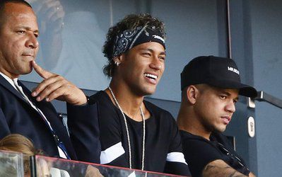 شکایت نیمار از بارسلونا