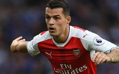 امانوئل پتی: نصف بازیکنان آرسنال خوب نیستند