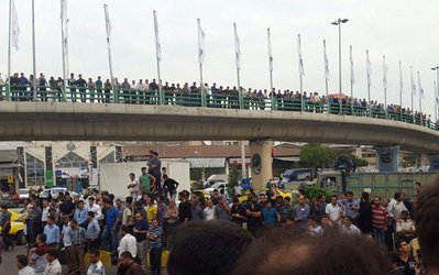 گزارش تصویری | حضور مردم در مراسم تشییع پیکر کاپیتان پرسپولیس