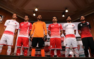 پرسپولیسی‌ها امروز با لباس‌های جدید بازی می‌کنند