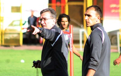 وصال روحانی | مجموعه‌ای ناهمگون و متضاد پرسپوليس