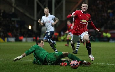 عذرخواهی وین رونی از دروازه‌بان پرستون