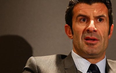 فیگو در کافی‌شاپ فینال را تماشا کرد!