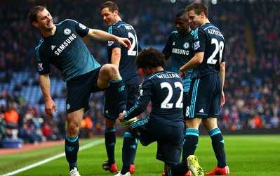 لیگ جزیره | آستون‌ویلا 1 - چلسی 2 / منچستر سیتی 1 - هال 1 / پیروزی چلسی و توقف سیتی فاصله را در صدر به 7 امتیاز رساند + چیدمان تیم‌ها و ویدئوی مسابقات