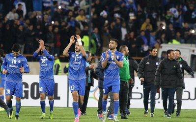 این استقلال دوست‌داشتنی؛ بررسی روندی که تیم‌ میلیاردی اول فصل را با جوانان گمنام مدعی کرد 