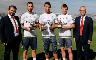 رئال مادرید برترین باشگاه جهان شد / رونالدو و کروس برترین گلزن و بازیساز جهان