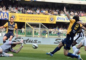 لوکا تونی|هلاس ورونا 2 - 2 یوونتوس / سری آ