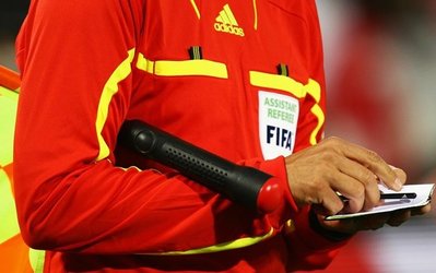 کمیته داوران فدراسیون فوتبال بدون حضور یک داور فوتبال!/ سوت در جیب غریبه‌هاست