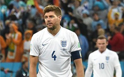 جرارد: برابر اروگوئه بهتر بود برای یک امتیاز بازی می‌کردیم