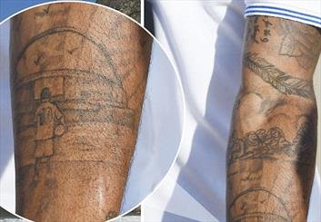 دیلی میل از راز خالکوبی "رحیم استرلینگ" پرده برداشت