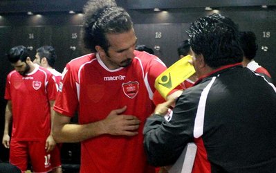 نوری: پیراهن پرسپولیس از پیشنهاد تیم عربی وسوسهانگیزتر است
