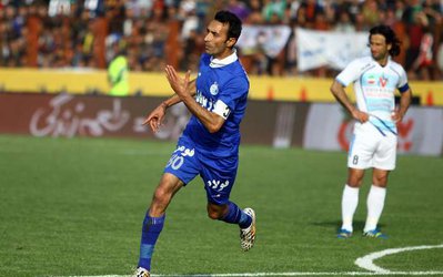 عنایتی: قرار نیست قلعهنویی هر سال قهرمان لیگ شود / شانس قهرمانی سپاهان بيشتز از ساير رقبا است