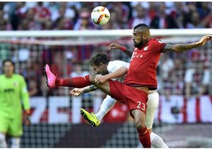 آرتور ویدال|بایرن مونیخ 2 - 1 اوگزبورگ / بوندسلیگا