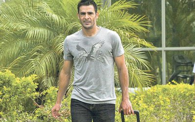 مدافع کاستاریکایی پرسپولیس به تهران می‌آید