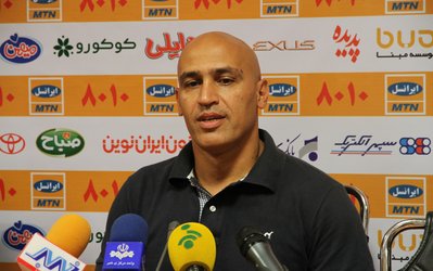 منصوریان: در بهترین زمان ممکن به تراکتورسازی خوردیم