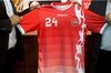 پرسپولیسیها امروز با لباسهای جدید بازی میکنند