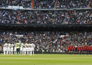 رئال مادرید|به احترم درگذشت ویلانوا 1دقیقه سکوت کردند دو تیم