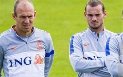 اسنایدر: روبن بازیکن فوق‌العاده‌ای است