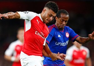 الکس اوکسلید چمبرلین|آرسنال 2 - 3 المپیاکوس / لیگ قهرمانان