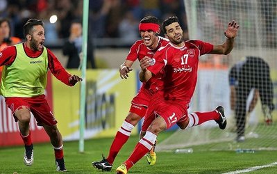 طارمی: فصل بعد کسانی پیراهن پرسپولیس را بپوشند که پیشکسوتان به آنها افتخار کنند/ به نحسی برنامه 90 اعتقاد ندارم / وكيلم پيگير بخشش كارت زردم است