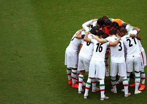 ایران|حلقه ملی پوشان کشورمان قبل از شروع بازی.