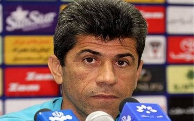 مکوندی: جبران شکست با 10 بازیکن بسیار سخت است