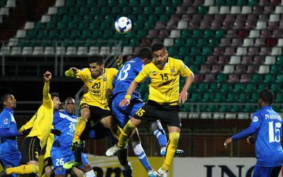 الهلال - سپاهان؛ فرار زردها از دومین شوک/ تراکتورسازی برای خودش بازی می‌کند!