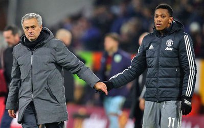 احتمال نقل مکان آنتونی مارسیال از منچستر یونایتد به تاتنهام