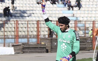 حسینی: فیروز کریمی مزد زحماتم را داد / تماشاگران جو سنگينی را عليه سپاهان ايجاد كردند