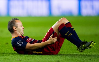 آ.اس: اینیستا 4 تا 6 هفته از میادین دور خواهد بود