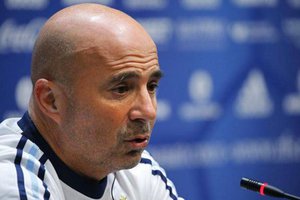 سامپائولی از آرژانتین اخراج شد