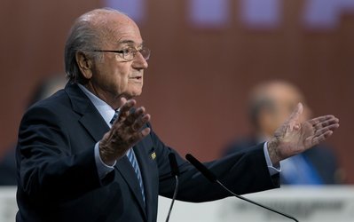 بلاتر در قرعه‌کشی جام‌جهانی 2018 شرکت می‌کند