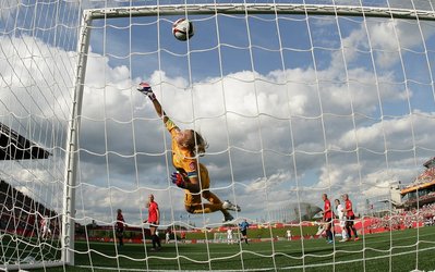 جام جهانی بانوان 2015 | انگلیس و آمریکا هم صعود کردند