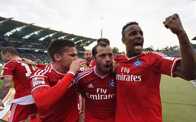 پلی‌آف بوندسلیگا | کارلسروهه 1 - هامبورگ 2 / برای دومین فصل پیاپی هامبورگ در پلی‌آف از سقوط نجات پیدا کرد