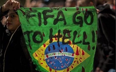 ادامه تظاهرات در برزیل / میزبان دوباره غرق در آشوب شد