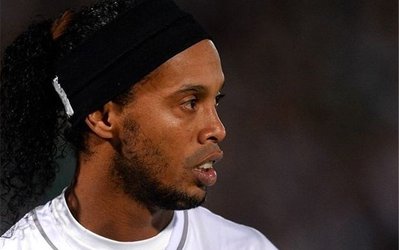 رونالدینیو به باشگاه نژادپرست برزیل میپیوندد