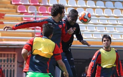 سکوت و ناراحتی در تمرین پرسپولیس