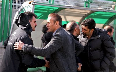 گل‌محمدی: بردیم اما از بازی تیمم راضی نیستم