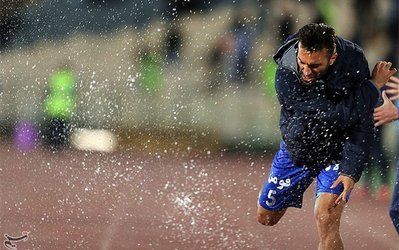 عمران‌زاده: آقای وزیر ورزش! عالم و آدم می‌دانند شما و پسرتان پرسپولیسی هستید/ با این دولت، استقلال تا سال ۱۴۰۰ نابود می‌شود