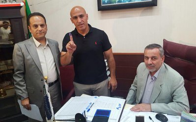 سوال روز | منصوریان چطور قراردادش را با استقلال ثبت کرد؟