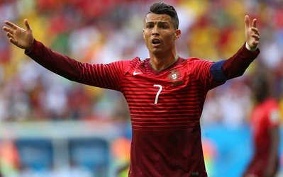 رونالدو: با سری بالا از جام کنار می‌رویم